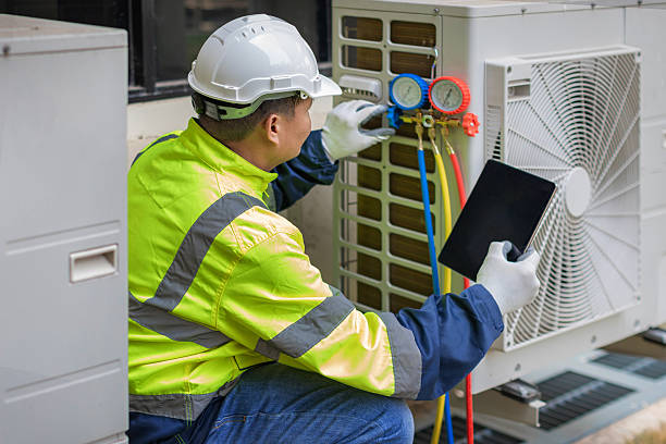 Professional Ac Installation technician working in Amherst, WI